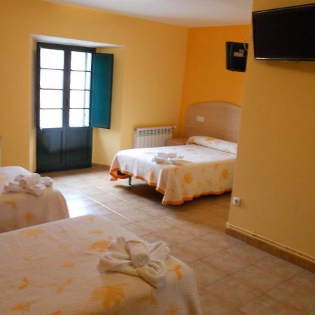 Pension O' Meson O Pino Exterior photo
