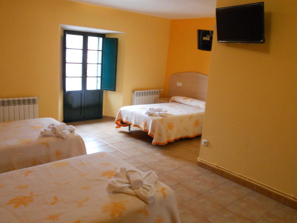 Pension O' Meson O Pino Exterior photo